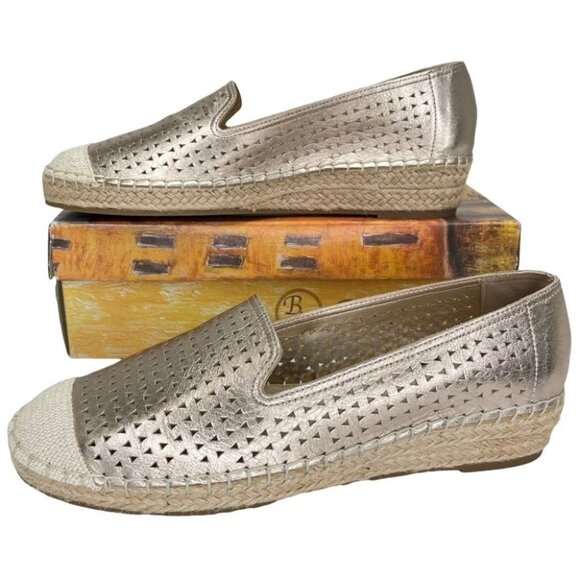 Bella Vita Channing Champagne Perforated Leather Womens Loafers Size 11 Wide - Picture 10 of 12